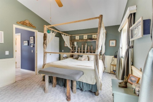 Pacific Avenue image 14