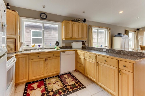 Pacific Avenue image 15