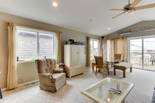 Pacific Avenue image 17