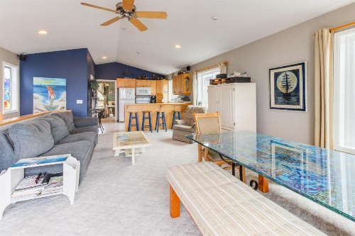 Pacific Avenue image 27