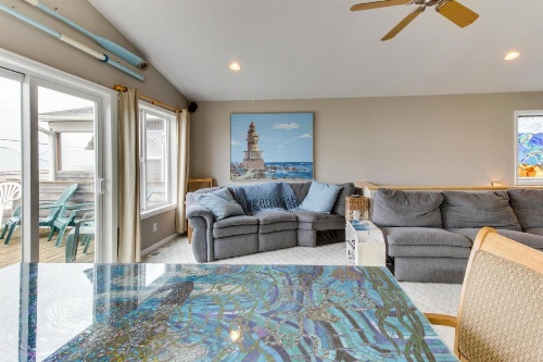 Pacific Avenue image 31